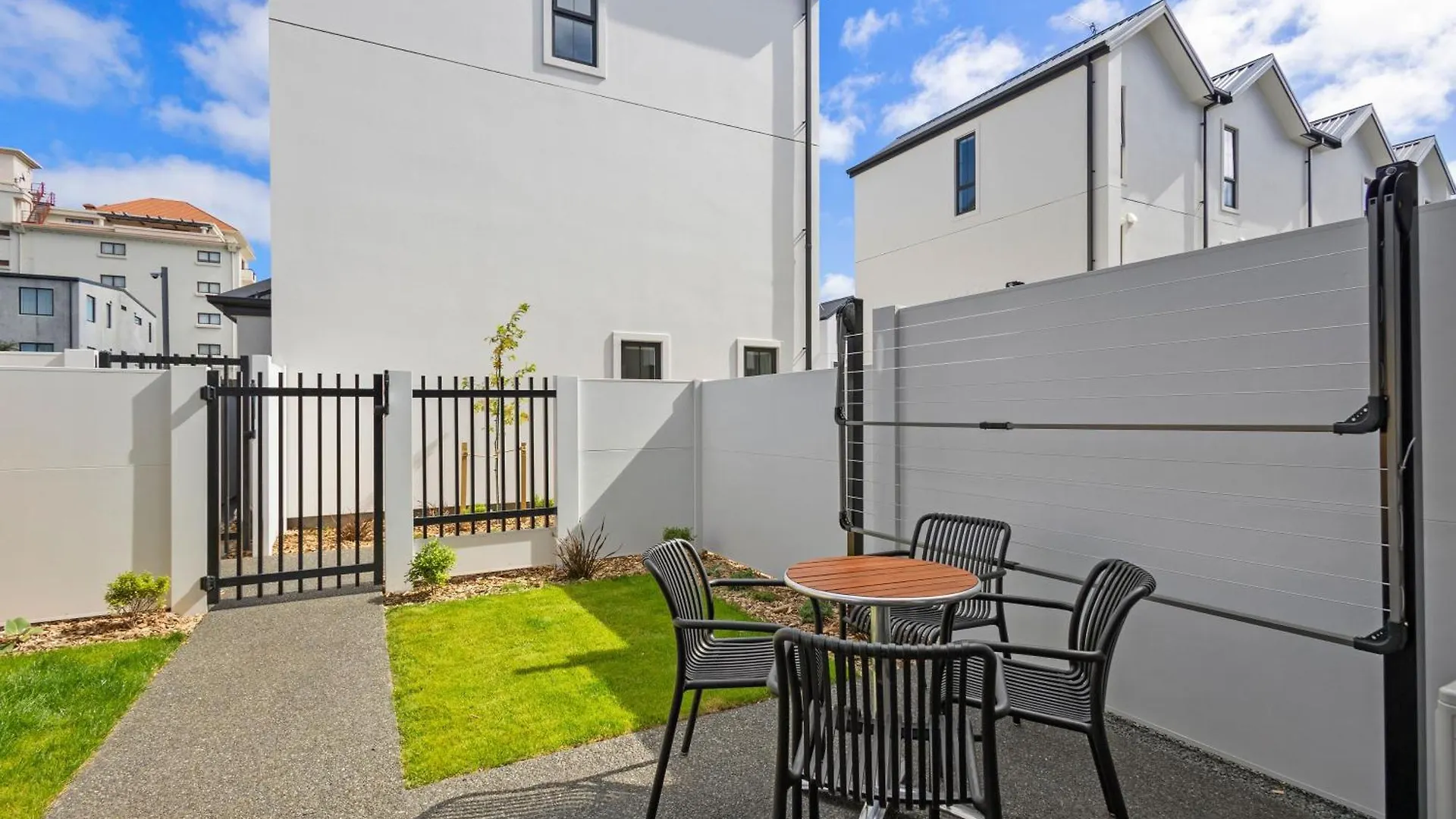 Holiday home 2 Bdr 2Bth On Peterborough 1 Min Walk To Town Hall Christchurch New Zealand