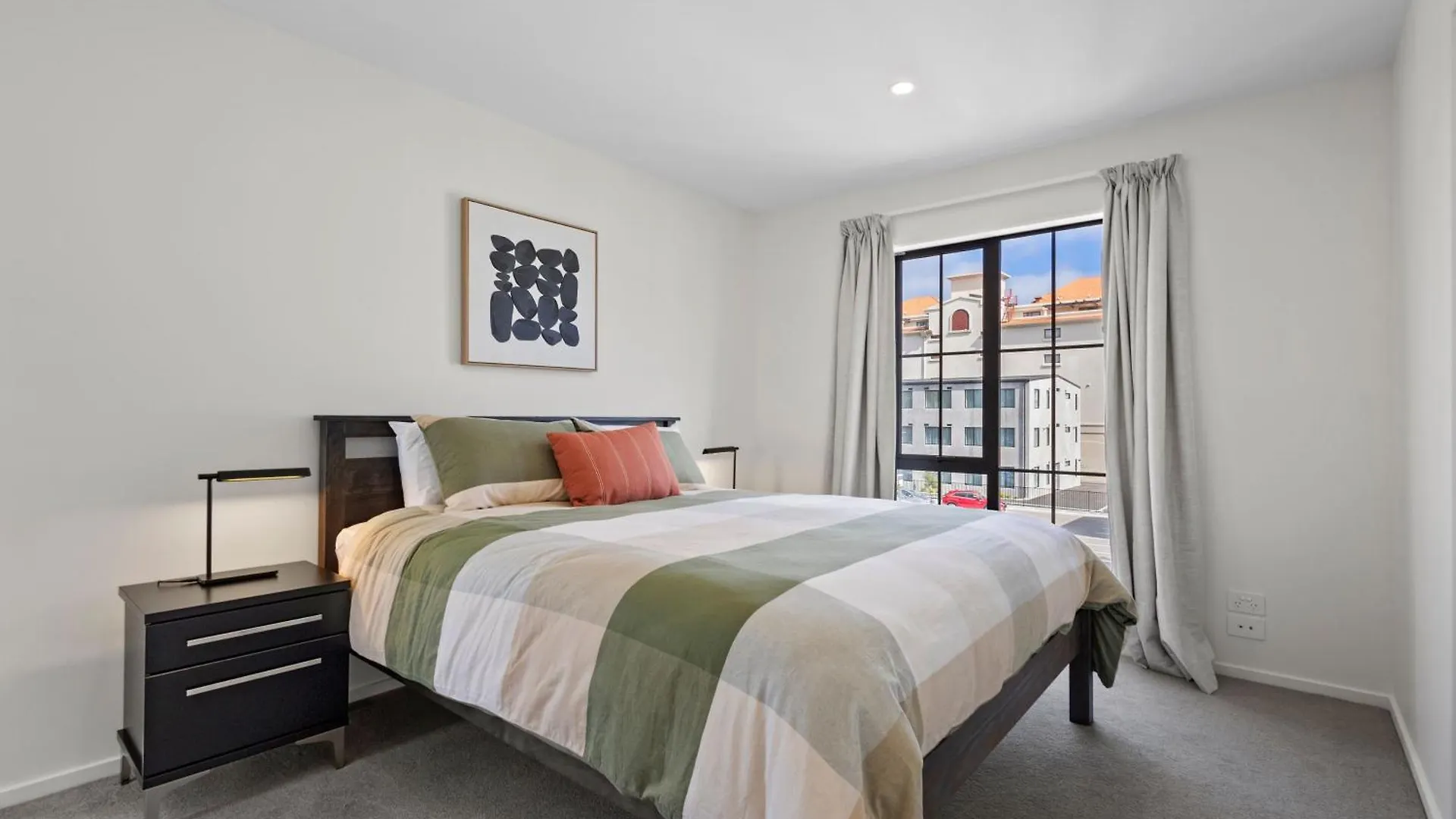 2 Bdr 2Bth On Peterborough 1 Min Walk To Town Hall Christchurch